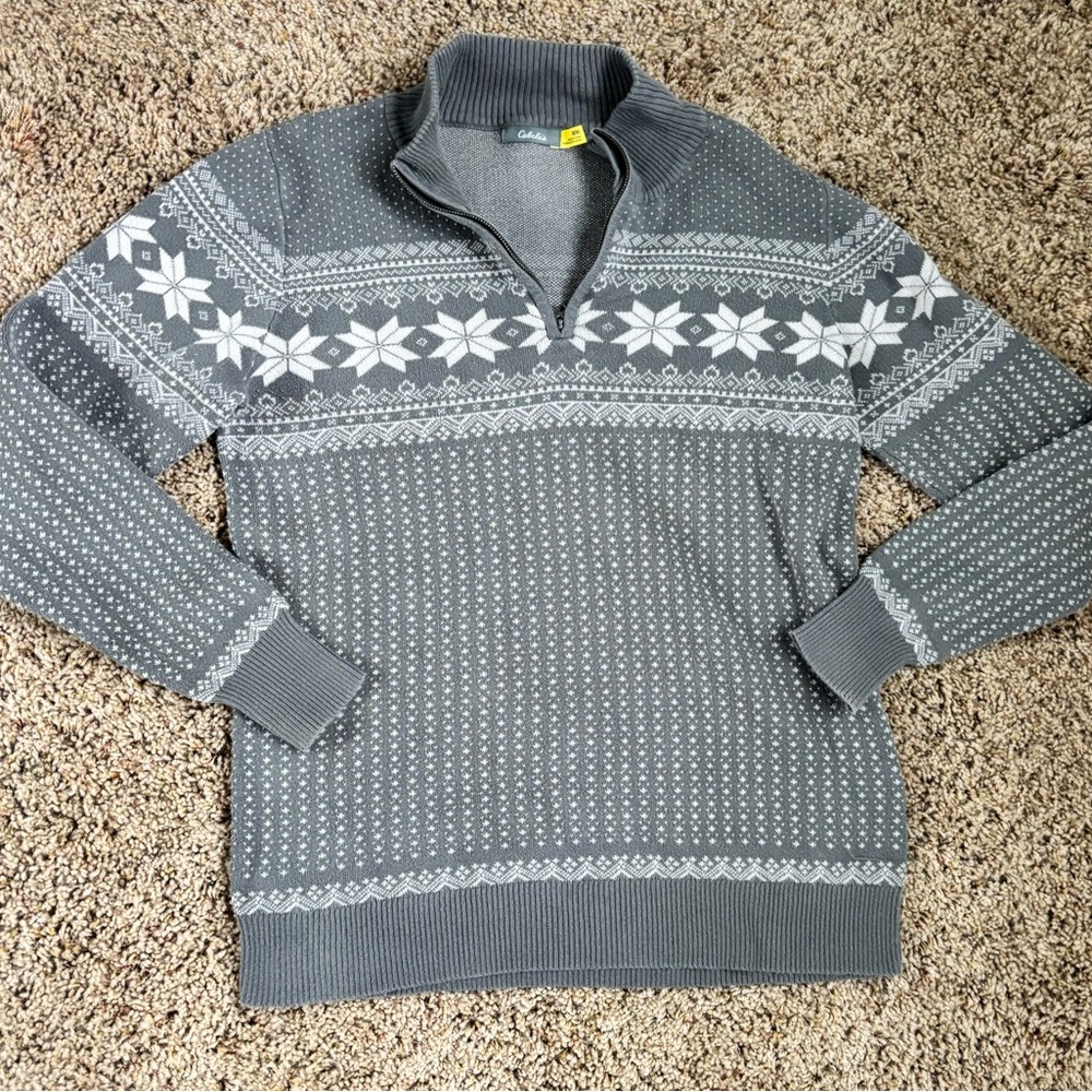 Gray Snowflake Pattern Men's Sweater - image 1